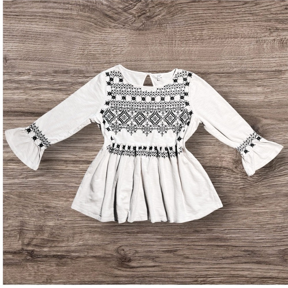 Boho Chic Crown & Ivy Embroidered Peplum Bell Sleeve Blouse